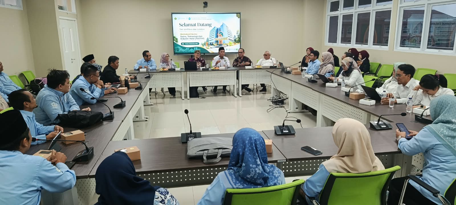 LPM UIN Siber Syekh Nurjati Cirebon Dampingi Visitasi Pemeriksaan Dokumen dan Verifikasi Lapangan Usulan Pembentukan Fakultas Sains, Teknologi, dan Industri Halal LPM UIN Siber Syekh Nurjati Cirebon Dampingi Visitasi Pemeriksaan Dokumen dan Verifikasi Lapangan Usulan Pembentukan Fakultas Sains, Teknologi, dan Industri Halal